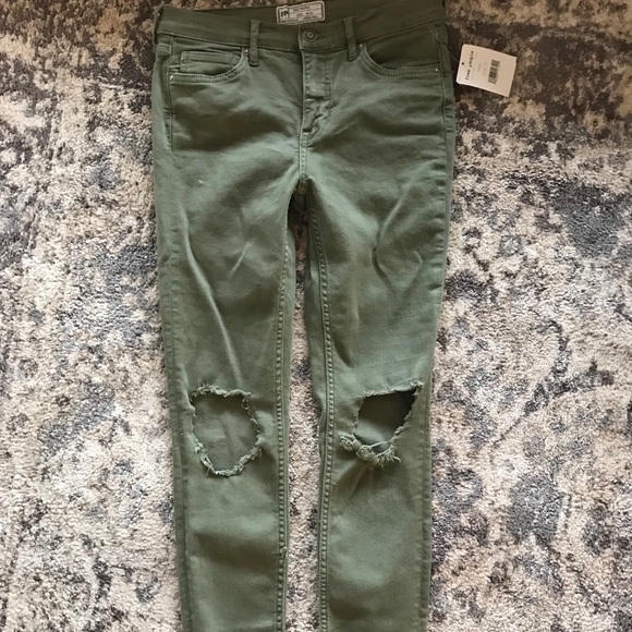 Free People Pants - Free People Distressed Moss Jeans Size 26 NWT